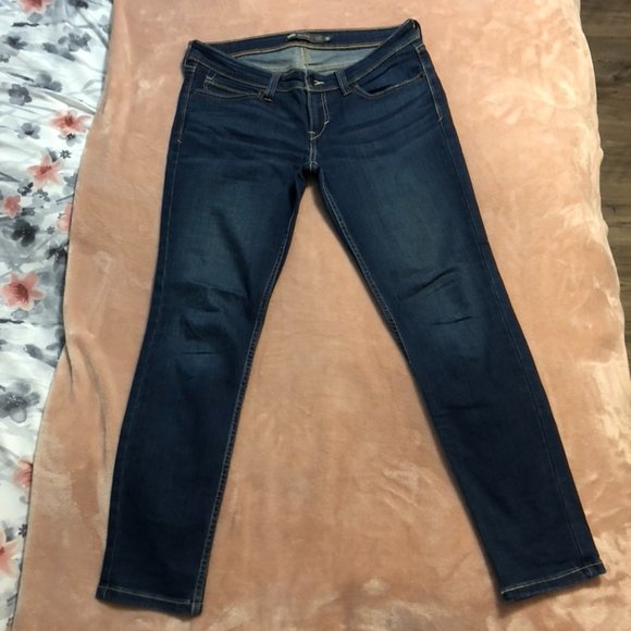 Levi's Denim - Levi's Low-Rise Demi-Curve Jeans